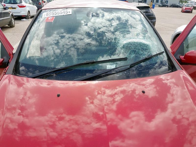 2011 RENAULT CLIO DYNAMIQUE TOMTOM
