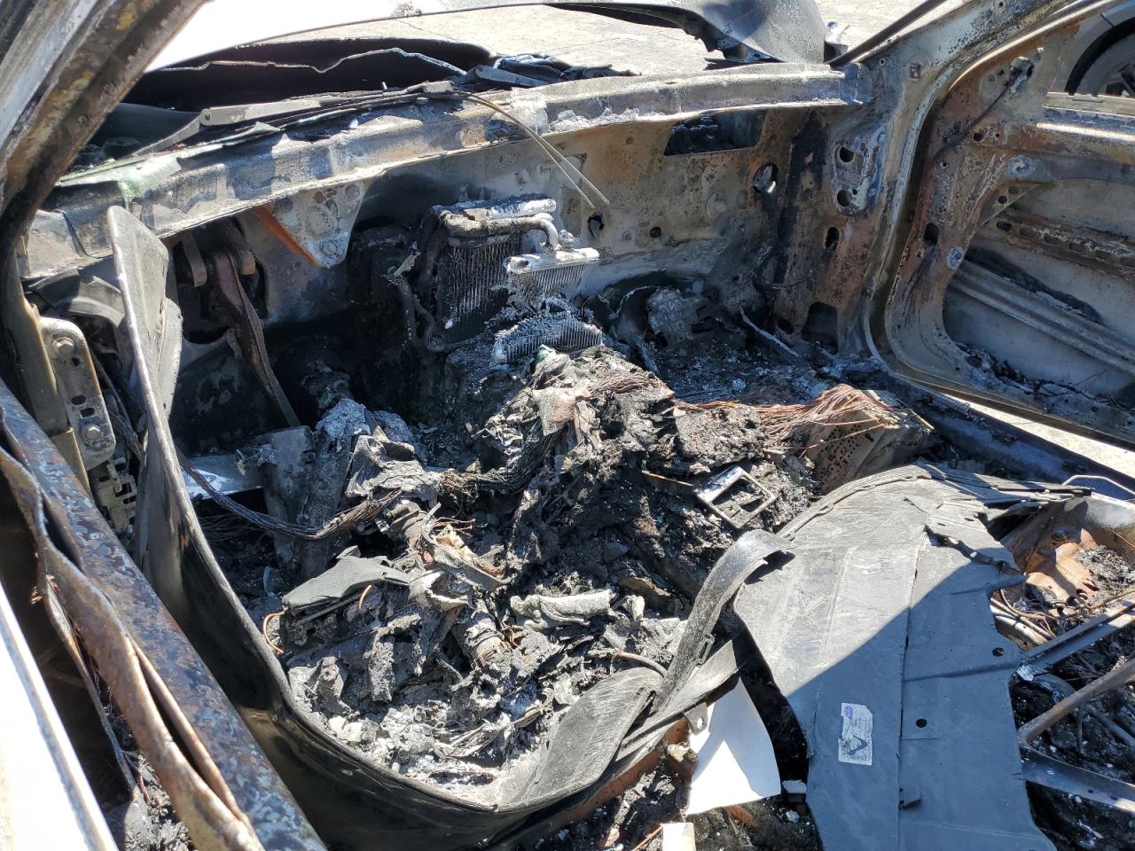 2014 Mercedes-Benz E 350 VIN: WDDHF5KB2EB052504 Lot: 68045685