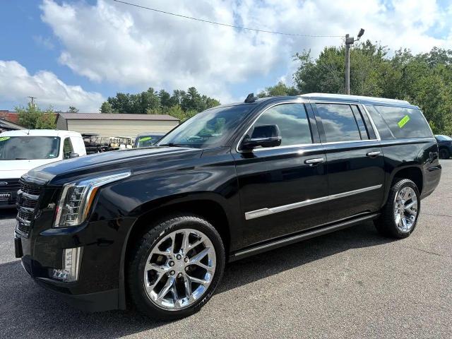 Parquets CADILLAC ESCALADE 2017 Czarny