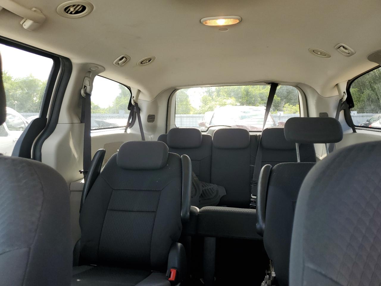 2010 Dodge Grand Caravan Se VIN: 2D4RN4DE5AR276061 Lot: 67552215