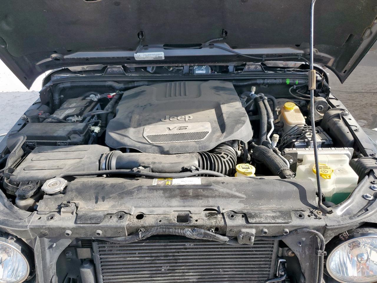 2016 Jeep Wrangler Unlimited Sahara VIN: 1C4BJWEG4GL319568 Lot: 70774155