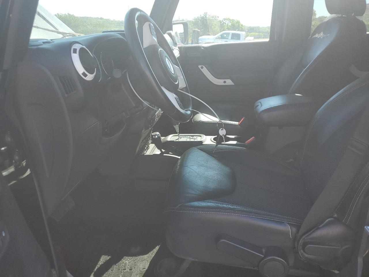 2015 Jeep Wrangler X VIN: 1C4BJWEGXFL644577 Lot: 70427475