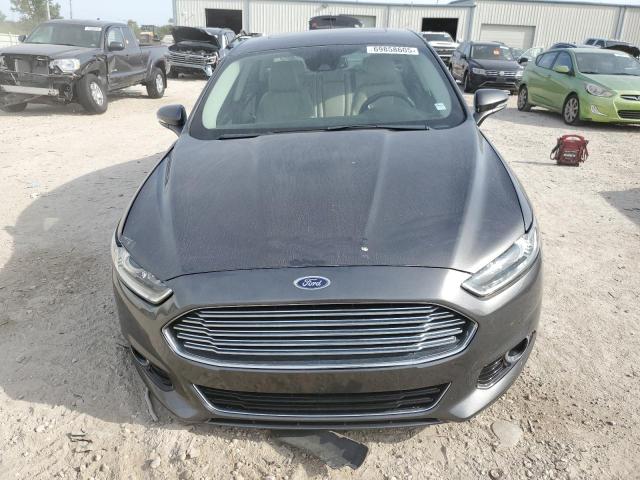 FORD FUSION 2016 Серый