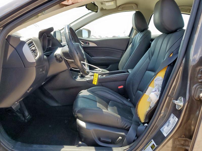 MAZDA 3 2018 Угольный