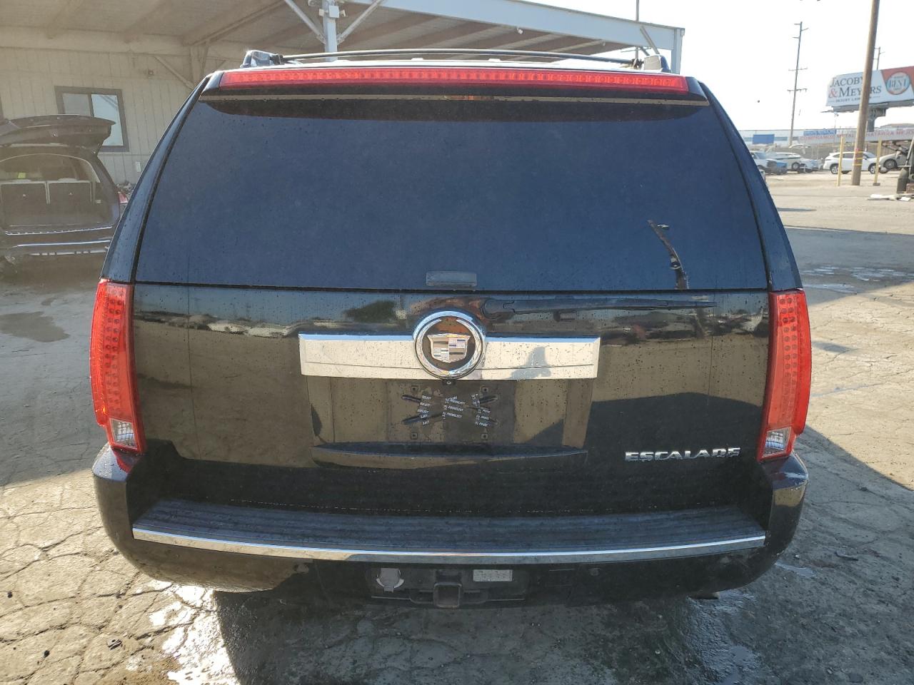 2007 Cadillac Escalade Luxury VIN: 1GYFK63847R205104 Lot: 70119965