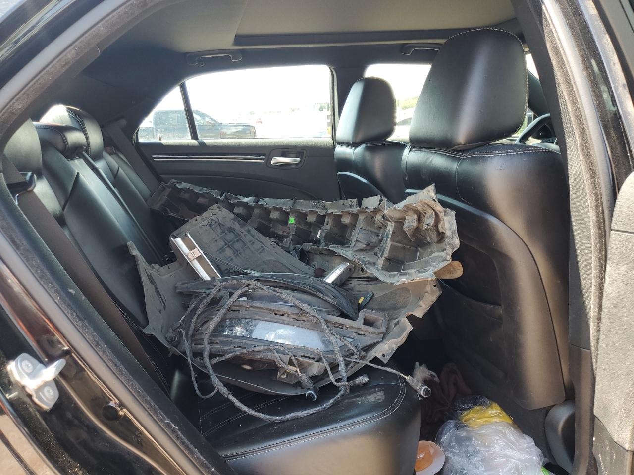 2021 Chrysler 300 S VIN: 2C3CCABG8MH585405 Lot: 68684415