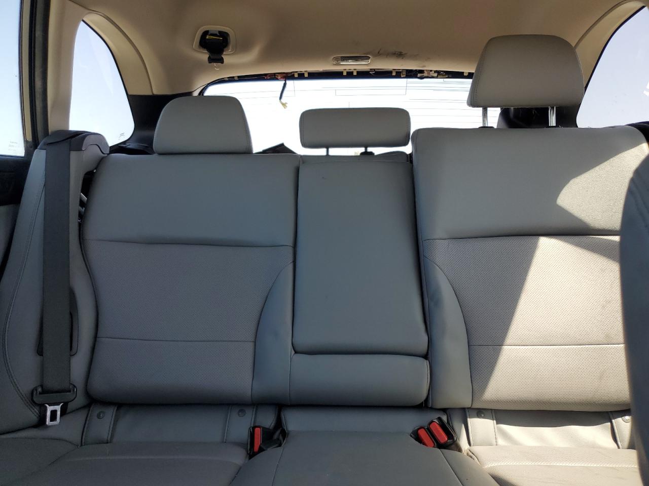 2018 Subaru Outback 2.5I Limited VIN: 4S4BSANC7J3267420 Lot: 69251245
