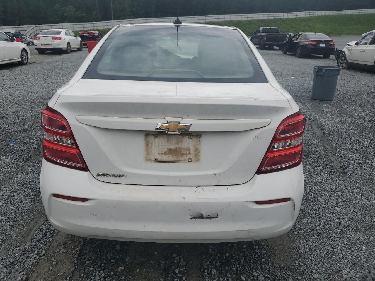 2019 Chevrolet Sonic Ls VIN: 1G1JB5SB4K4100990 Lot: 68364575