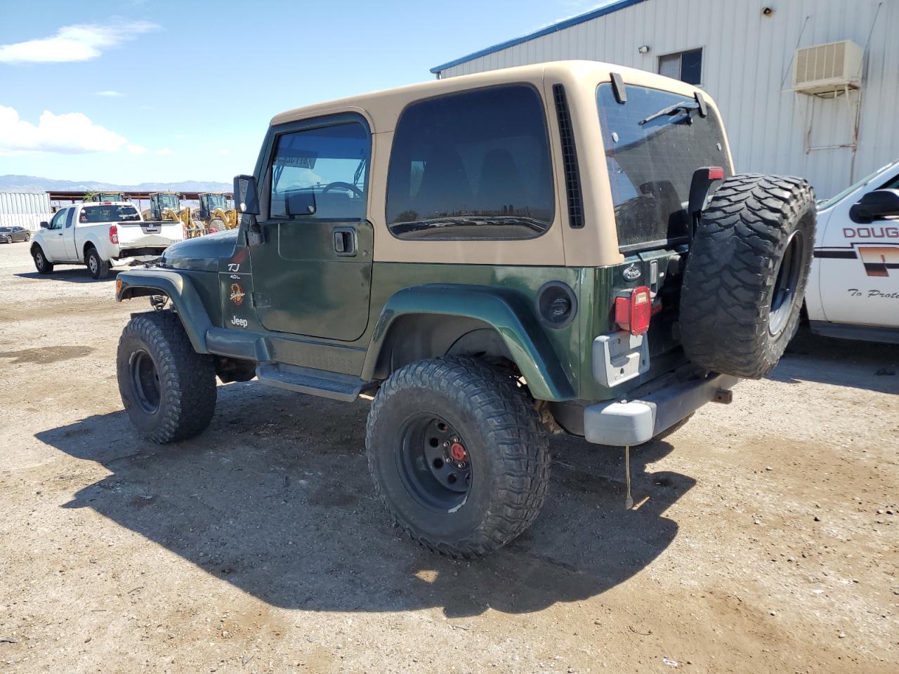 1997 Jeep Wrangler / Tj Sahara green null gas 1J4FY49SXVP455090 photo #3