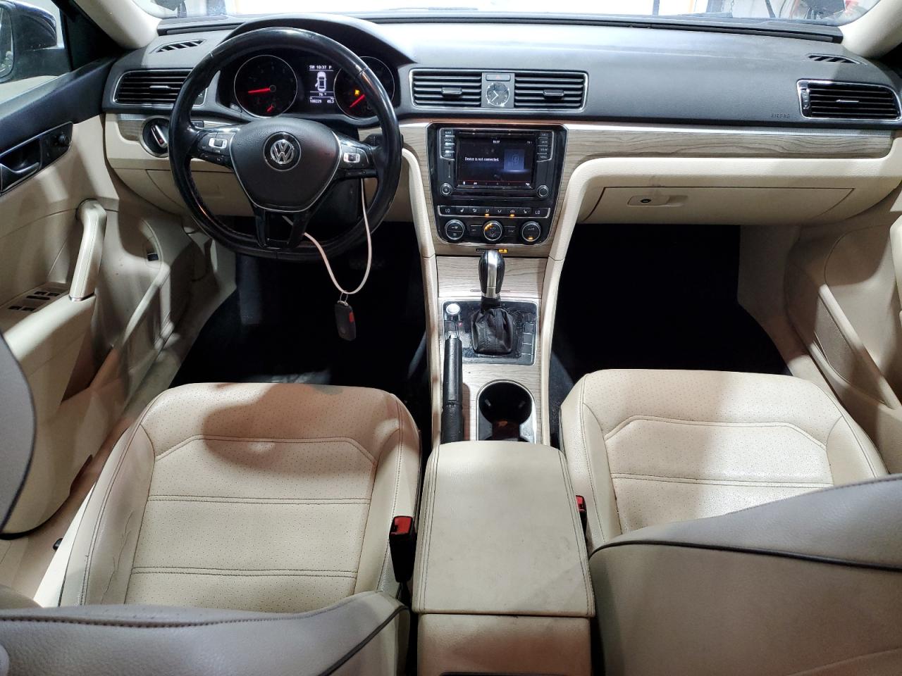 2017 Volkswagen Passat Se VIN: 1VWBT7A37HC032548 Lot: 68357235