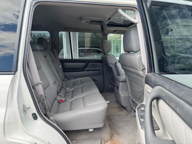 2005 TOYOTA LAND CRUISER   