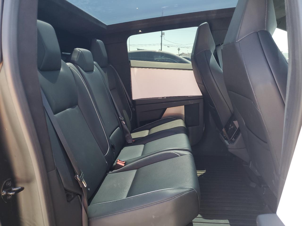 2024 Tesla Cybertruck VIN: 7G2CEHED2RA004553 Lot: 69480455