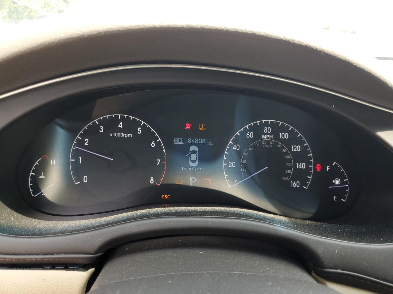 2012 Hyundai Genesis 3.8L VIN: KMHGC4DD2CU186305 Lot: 65780165