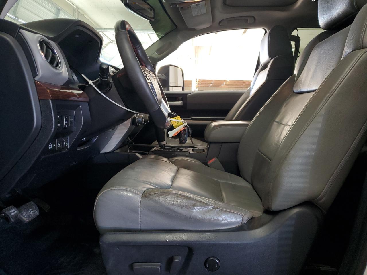 2017 Toyota Tundra Crewmax Limited VIN: 5TFHW5F13HX635280 Lot: 70340705