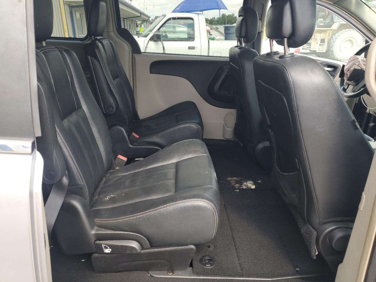 2016 Chrysler Town & Country Touring VIN: 2C4RC1BGXGR198049 Lot: 69820285