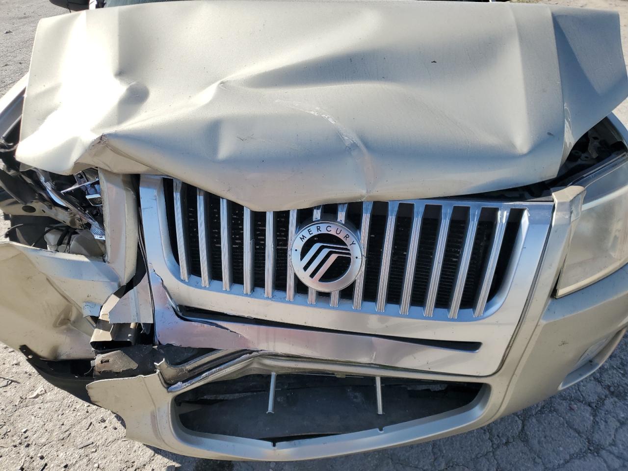 2011 Mercury Mariner VIN: 4M2CN8B76BKJ04761 Lot: 70645775