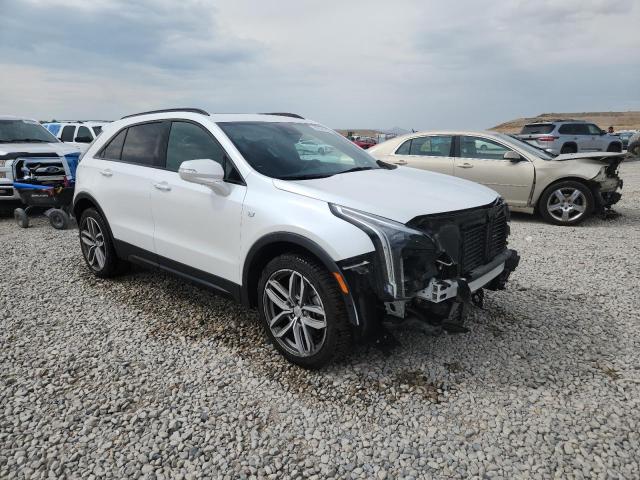  CADILLAC XT4 2019 Белы
