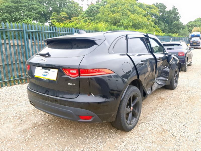 2018 JAGUAR F-PACE R-SPORT D AUTO 