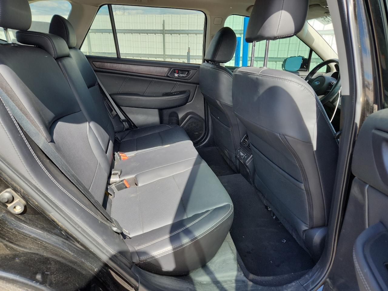 2018 Subaru Outback 3.6R Limited VIN: 4S4BSENC0J3207969 Lot: 69367015