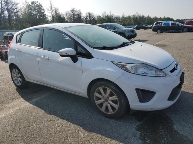 FORD FIESTA 2013 Biały