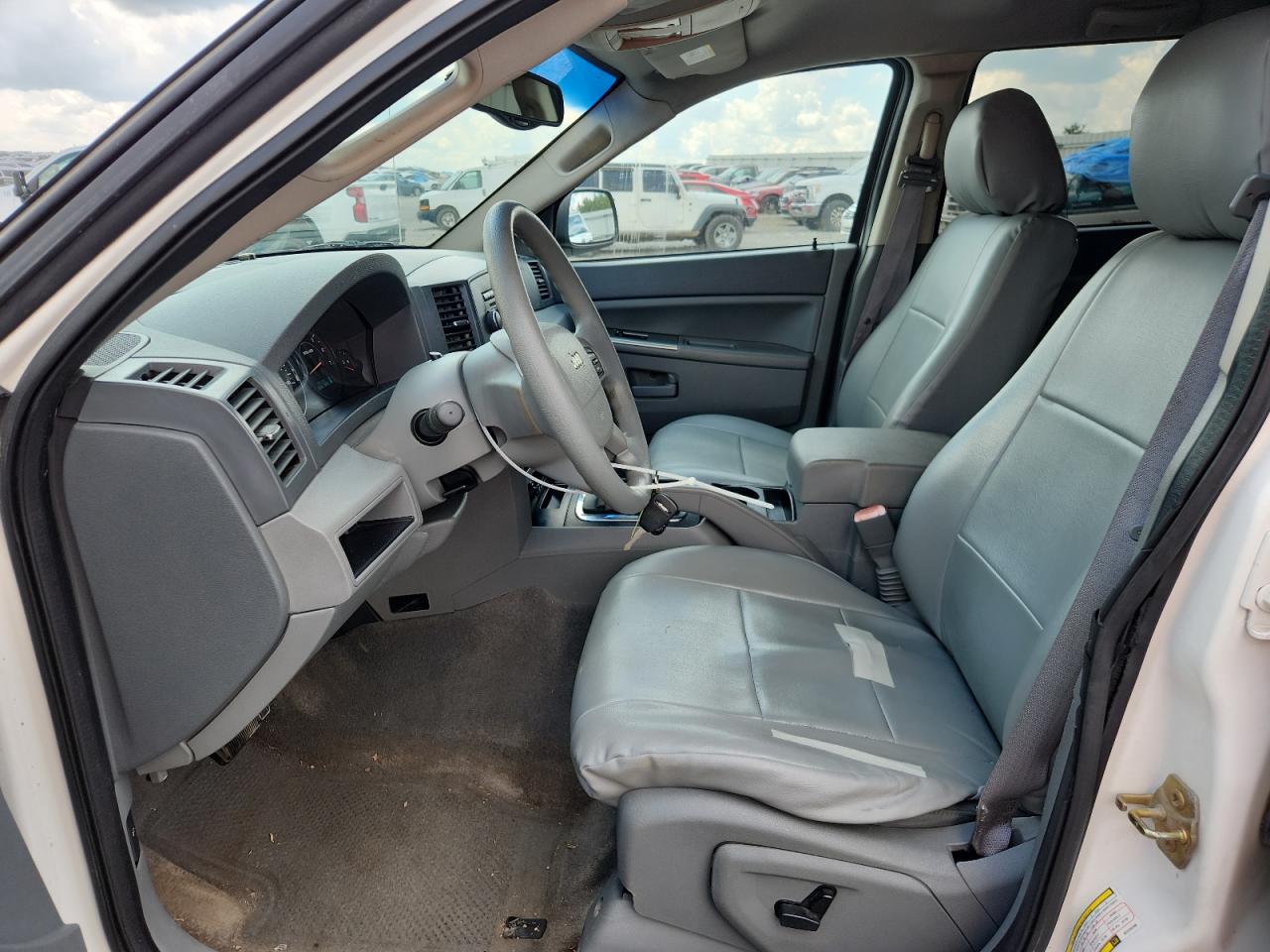 1J4GR48K86C240206 2006 Jeep Grand Cherokee Laredo