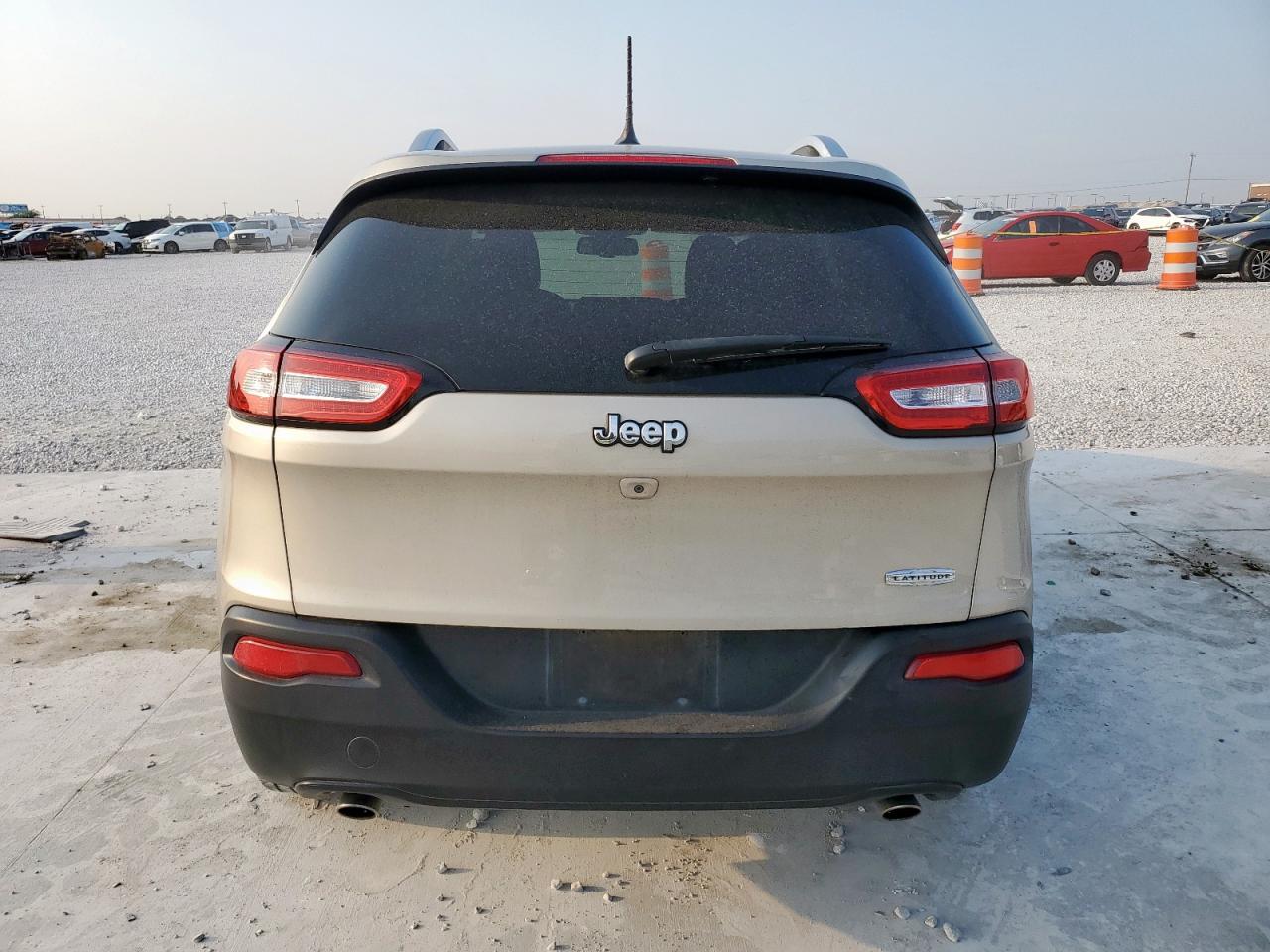 2014 Jeep Cherokee Latitude VIN: 1C4PJLCS9EW206156 Lot: 70601665