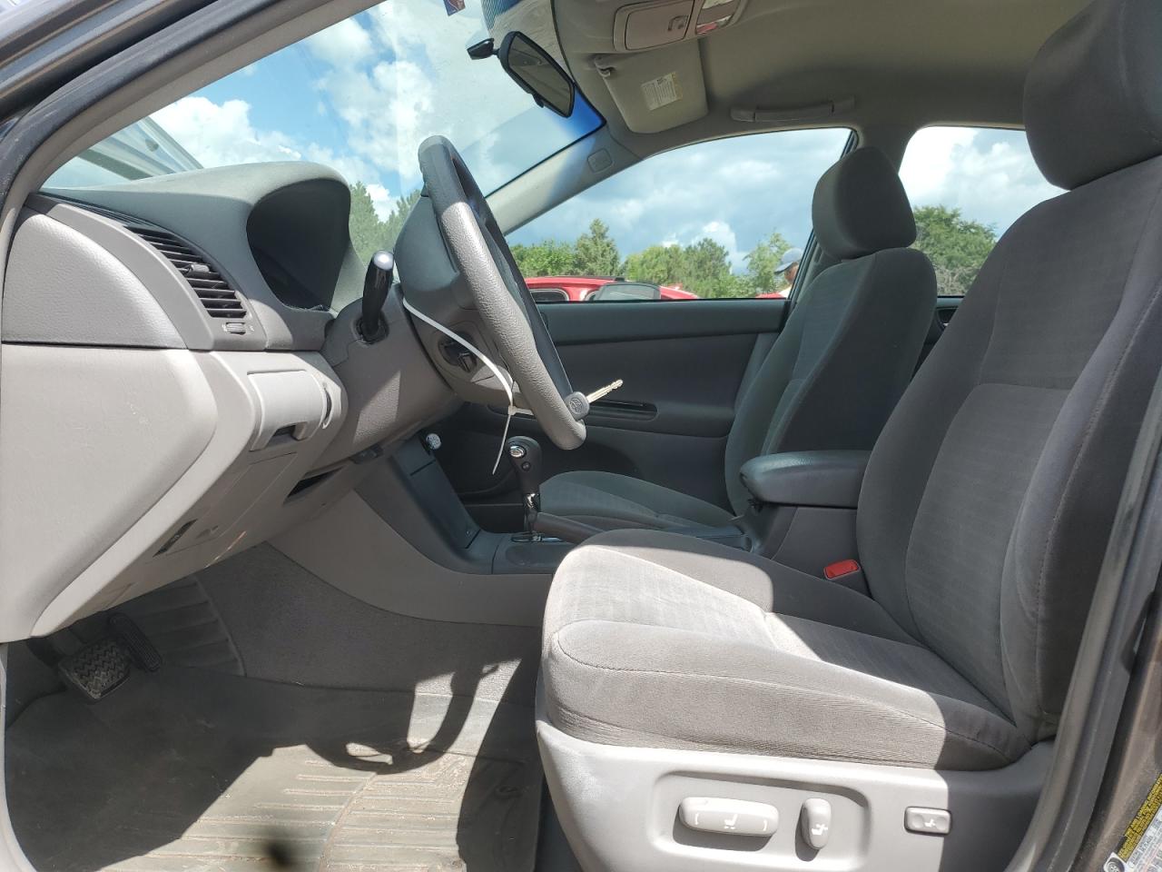 2005 Toyota Camry Le VIN: 4T1BF30K85U595220 Lot: 68875635