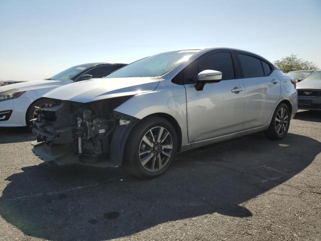  NISSAN VERSA 2020 Серебристый
