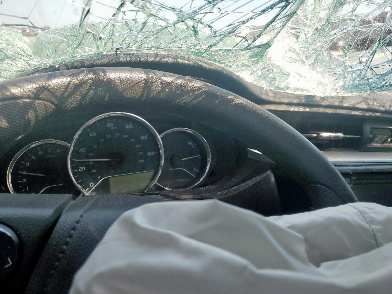 2016 Toyota Corolla L VIN: 5YFBURHE3GP504964 Lot: 68086935