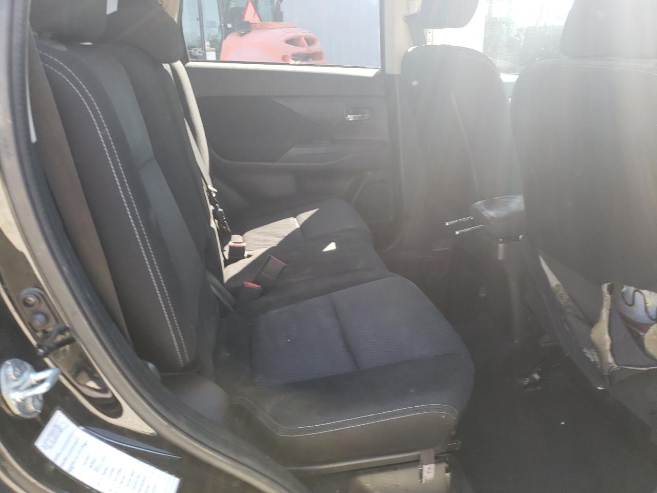 2017 Mitsubishi Outlander Se VIN: JA4AZ3A3XHZ022979 Lot: 68920865