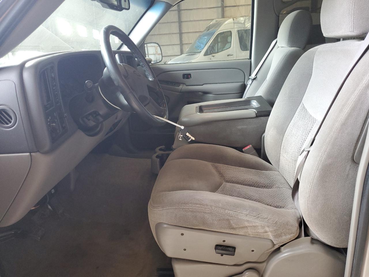 2004 Chevrolet Tahoe K1500 VIN: 1GNEK13V24J259402 Lot: 70152205