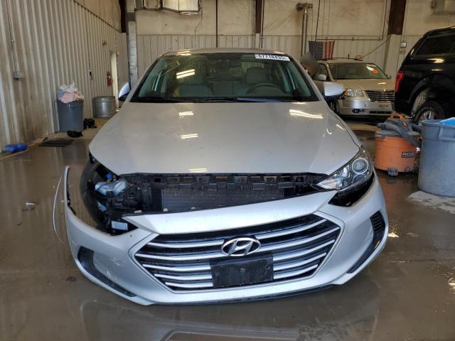  HYUNDAI ELANTRA 2017 Белы