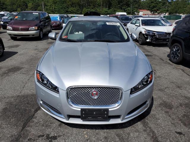 Sedans JAGUAR XF 2015 Srebrny