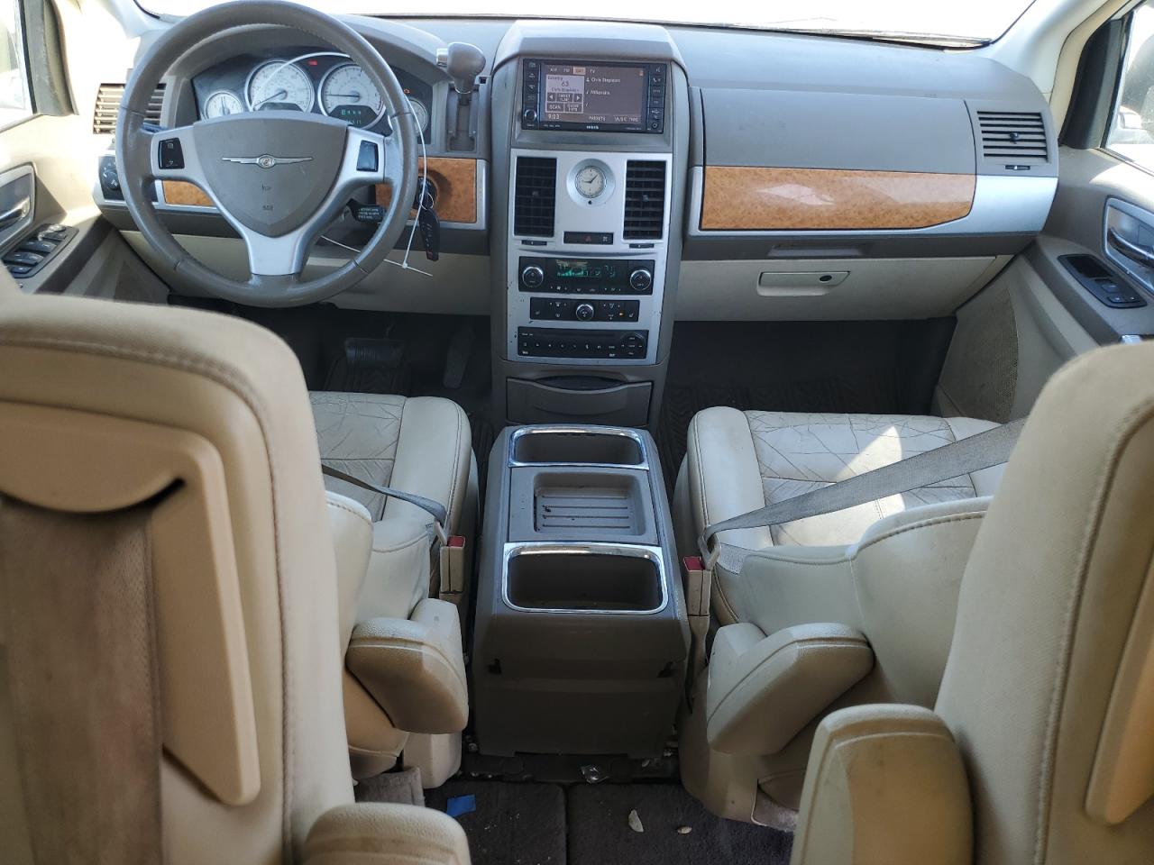 2010 Chrysler Town & Country Limited VIN: 2A4RR7DX6AR398684 Lot: 69692135