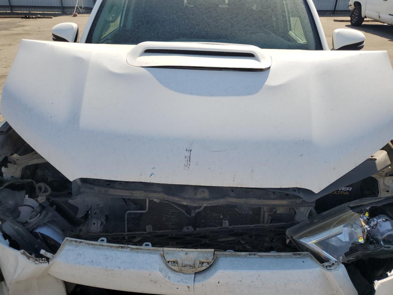 2015 Toyota 4Runner Sr5/Sr5 Premium VIN: JTEBU5JR3F5218285 Lot: 70127335