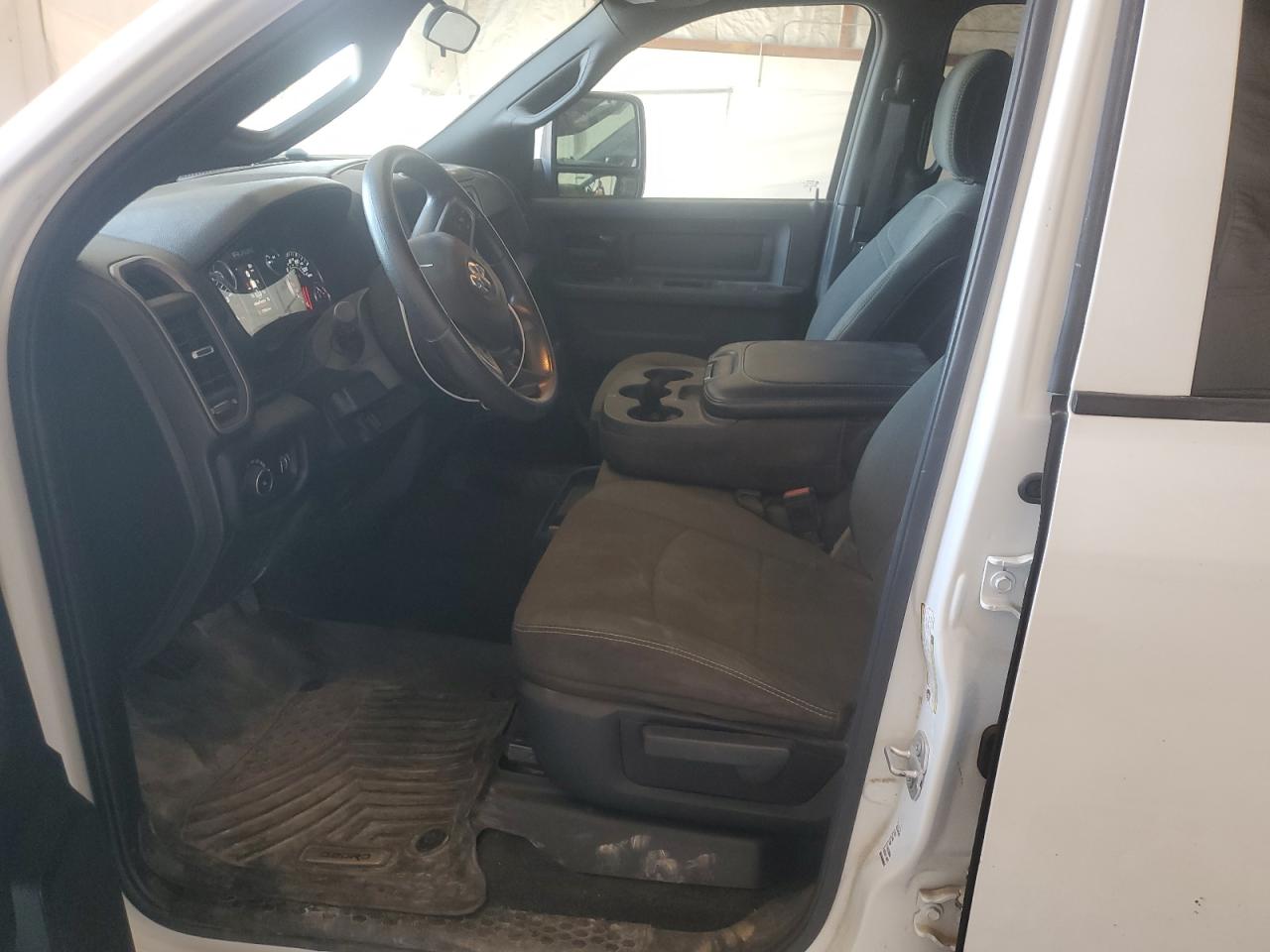 2024 Ram 2500 Tradesman VIN: 3C6UR5HLXRG196919 Lot: 69197785