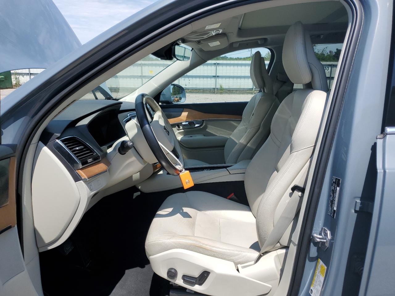 2022 Volvo Xc90 T6 Momentum VIN: YV4A221K7N1809021 Lot: 68888215