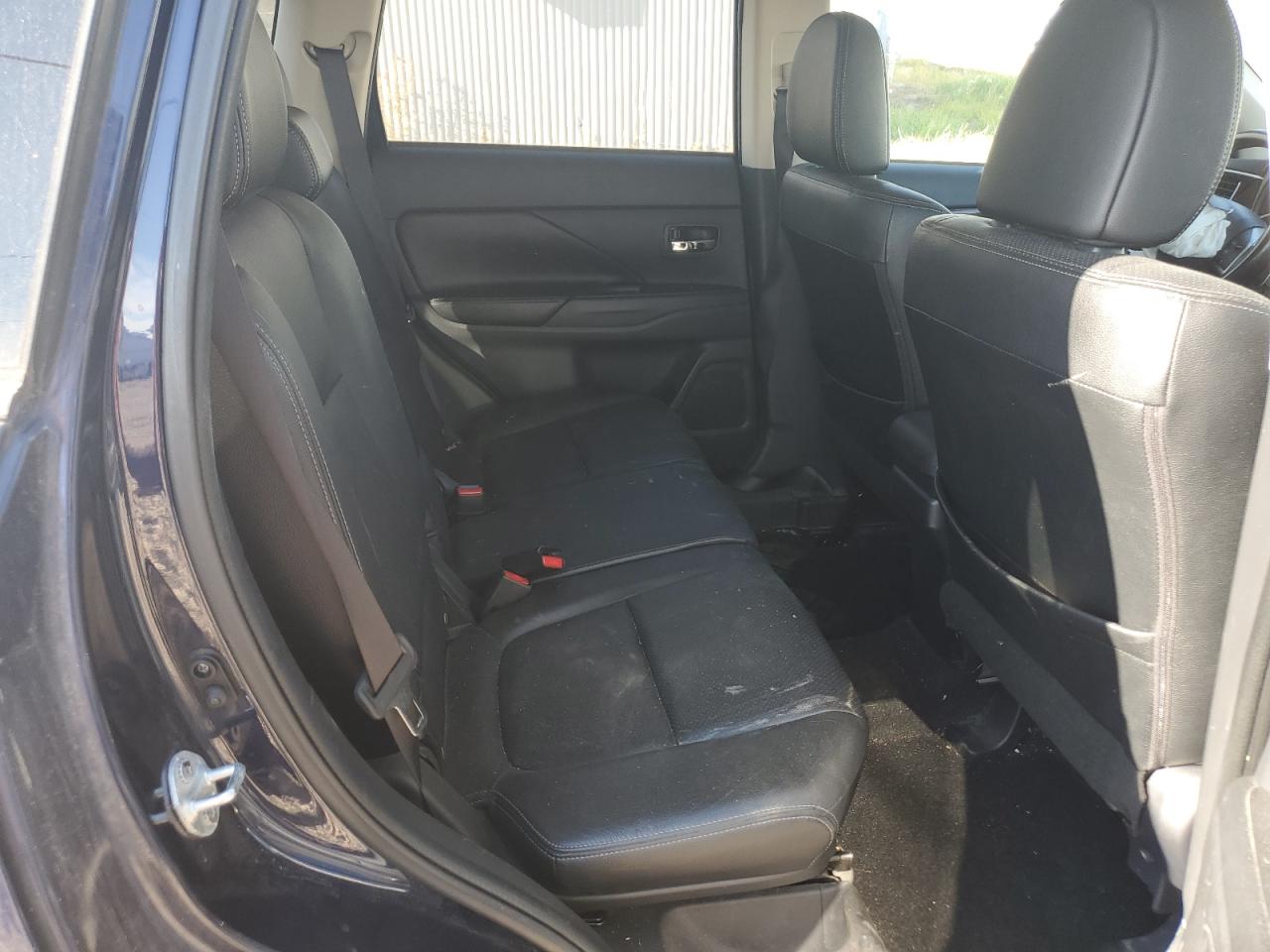 2014 Mitsubishi Outlander Gt VIN: JA4JZ4AXXEZ008438 Lot: 70508925