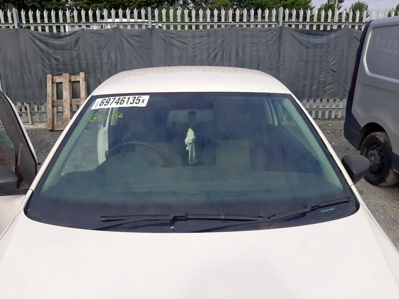 2011 VOLKSWAGEN POLO S 60 