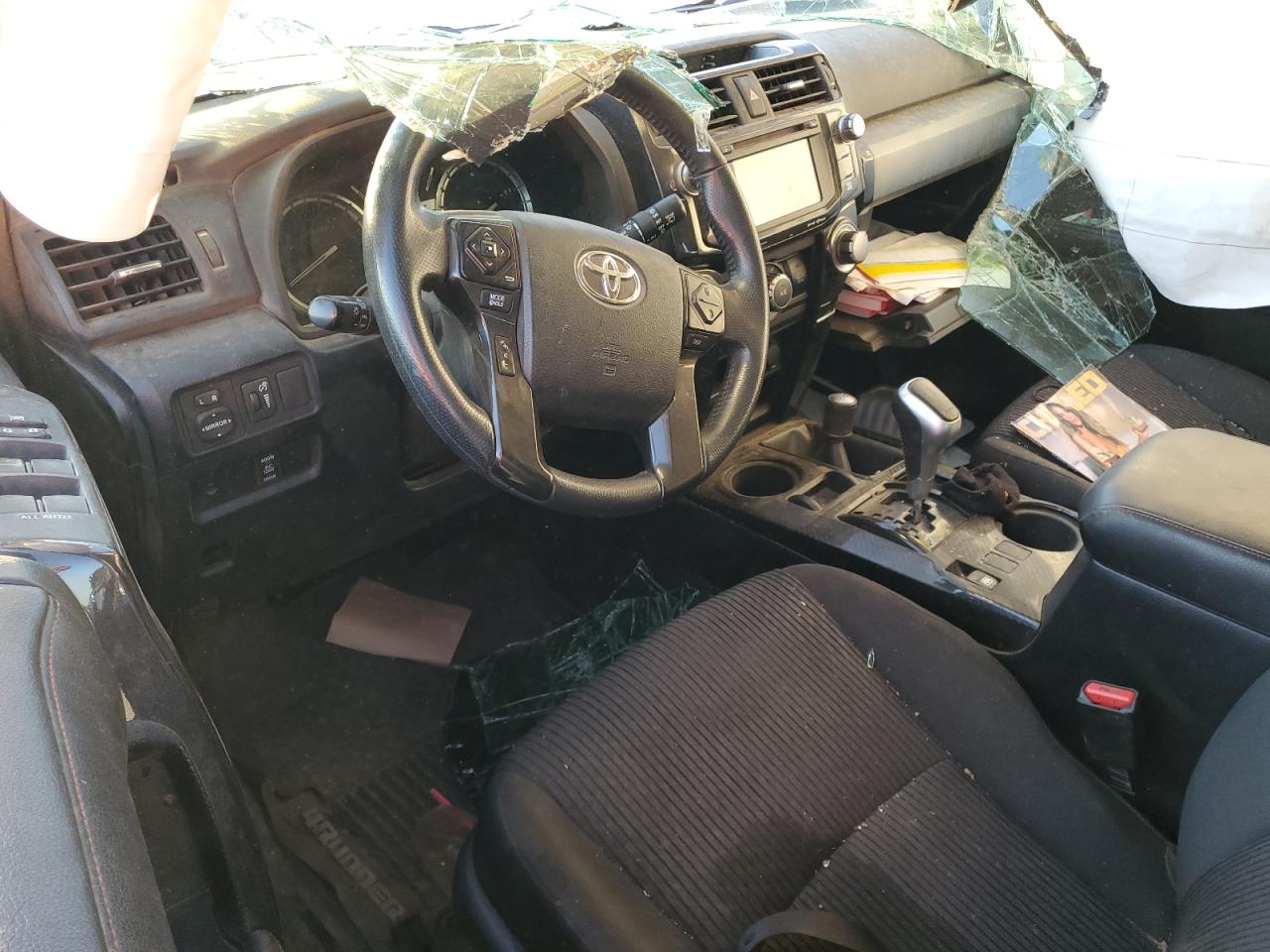 2019 Toyota 4Runner Sr5/Sr5 Premium VIN: JTEBU5JR4K5614591 Lot: 68356065