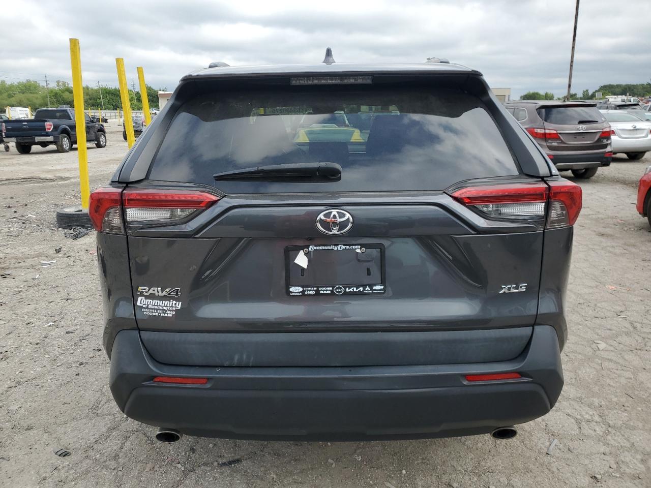 2021 Toyota Rav4 Xle VIN: 2T3W1RFV4MC100572 Lot: 69408275