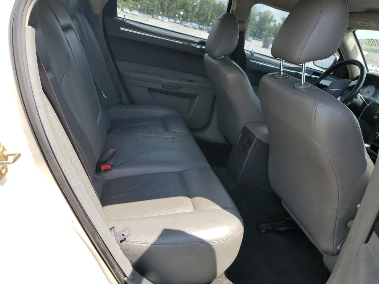 2005 Chrysler 300 Touring VIN: 2C3JA53G55H138907 Lot: 69405155