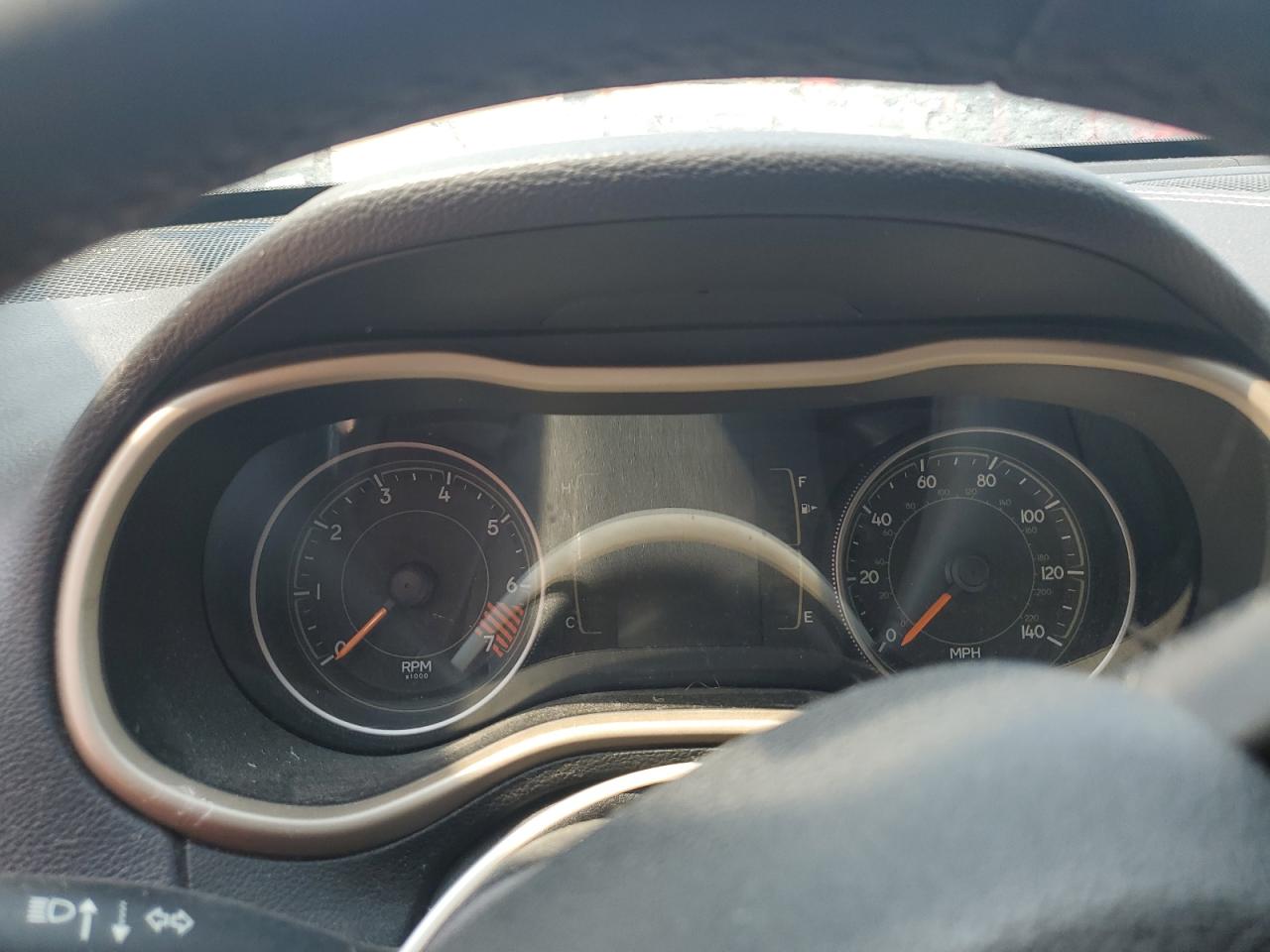 2015 Jeep Cherokee Latitude VIN: 1C4PJMCB6FW609230 Lot: 67148455