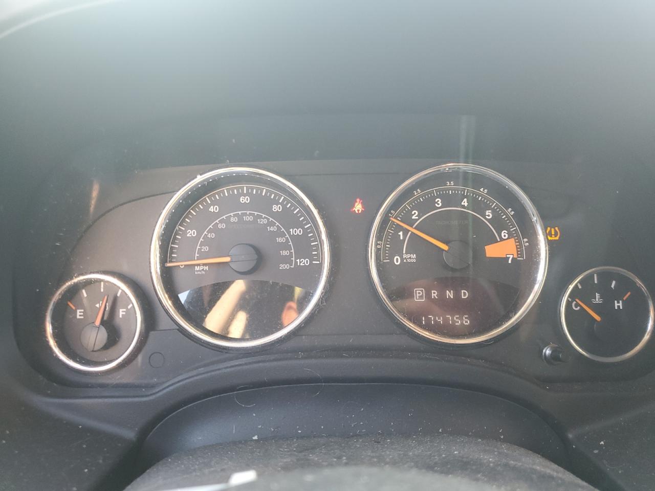 2017 Jeep Compass Latitude VIN: 1C4NJDEB1HD121614 Lot: 67962535