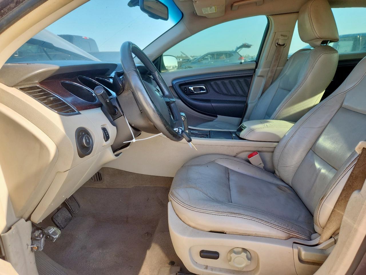 2011 Ford Taurus Sel VIN: 1FAHP2EW6BG131893 Lot: 70710225