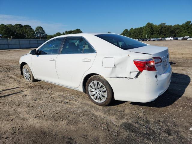 Sedans TOYOTA CAMRY 2014 Biały