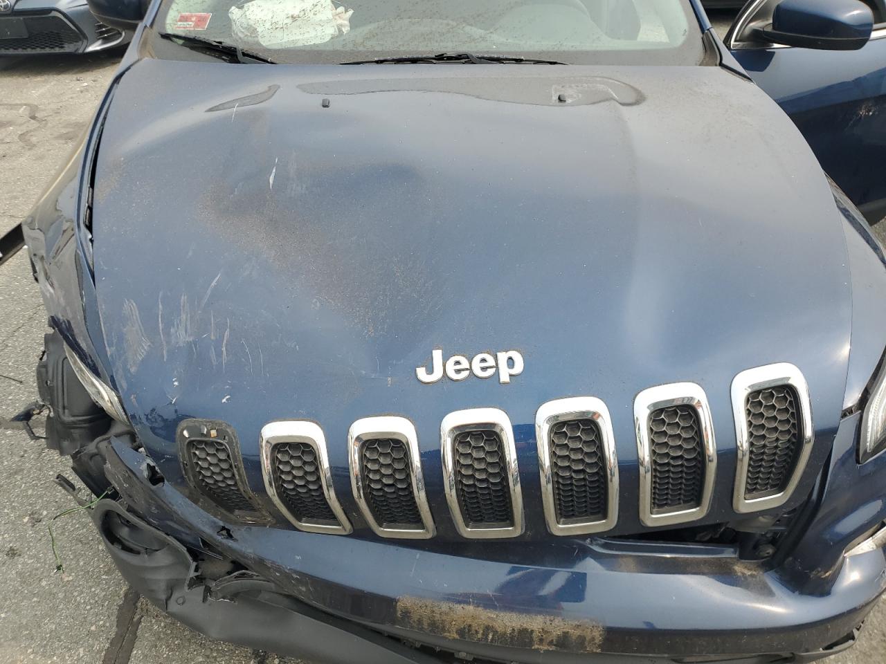 2018 Jeep Cherokee Latitude VIN: 1C4PJMCB0JD577721 Lot: 67399215