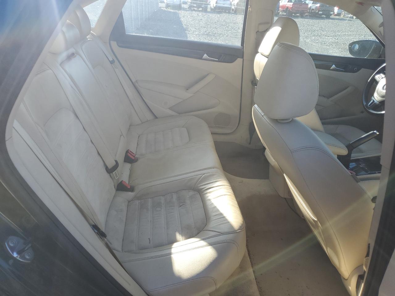 2012 Volkswagen Passat Sel VIN: 1VWCH7A30CC012964 Lot: 70912735