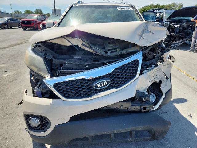  KIA SORENTO 2012 Kremowy