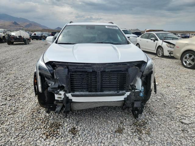  CADILLAC XT4 2019 Белы